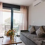 Ariti Luxury 아파트